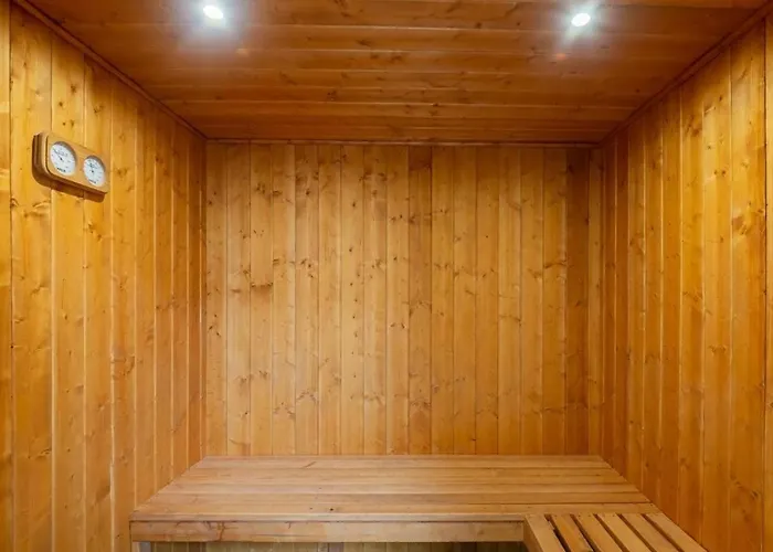 House With Pools And Private Apartament *