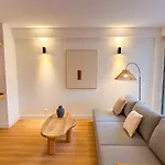 アパート House With Pools And Private タヴィラ