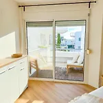 アパート House With Pools And Private タヴィラ