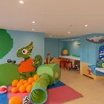 House With Pools And Private アパート