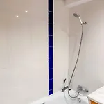 アパート House With Pools And Private タヴィラ