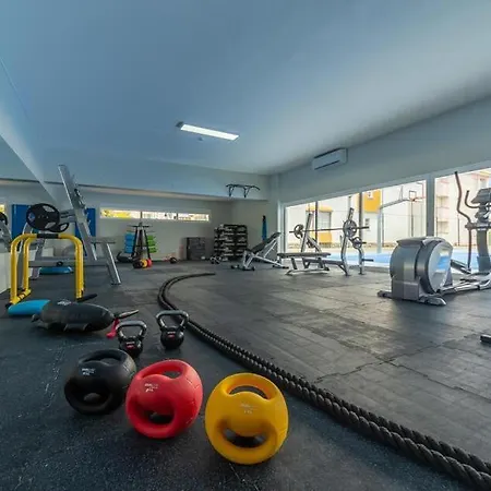 House With Pools And Private Διαμέρισμα *