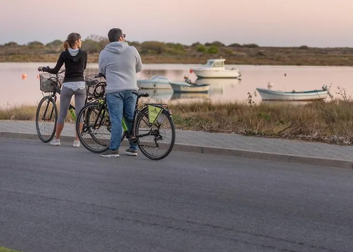 House With Pools And Private 塔维拉