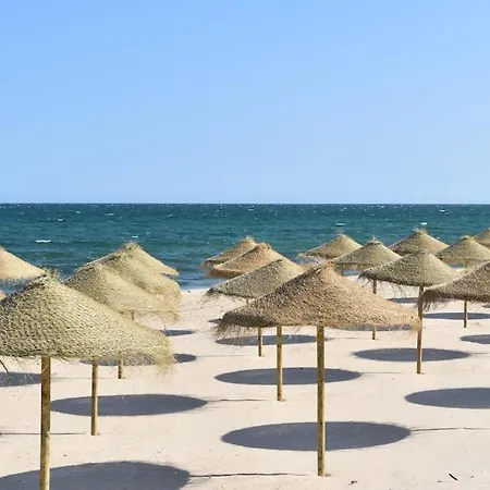 House With Pools And Private 塔维拉