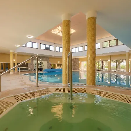 House With Pools And Private